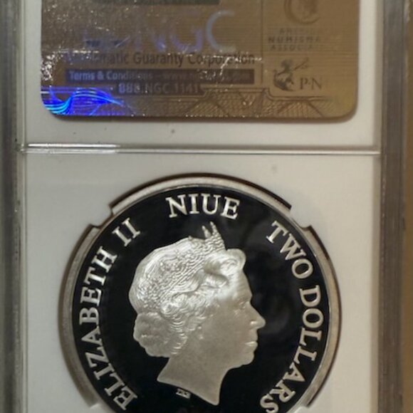 2014 NIUE S$2 Disney Mickey Mouse Colorized NGC PF 70 UCAM original package - Picture 3 of 7